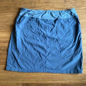 Women’s Mountain Hardware Skirt, Size L